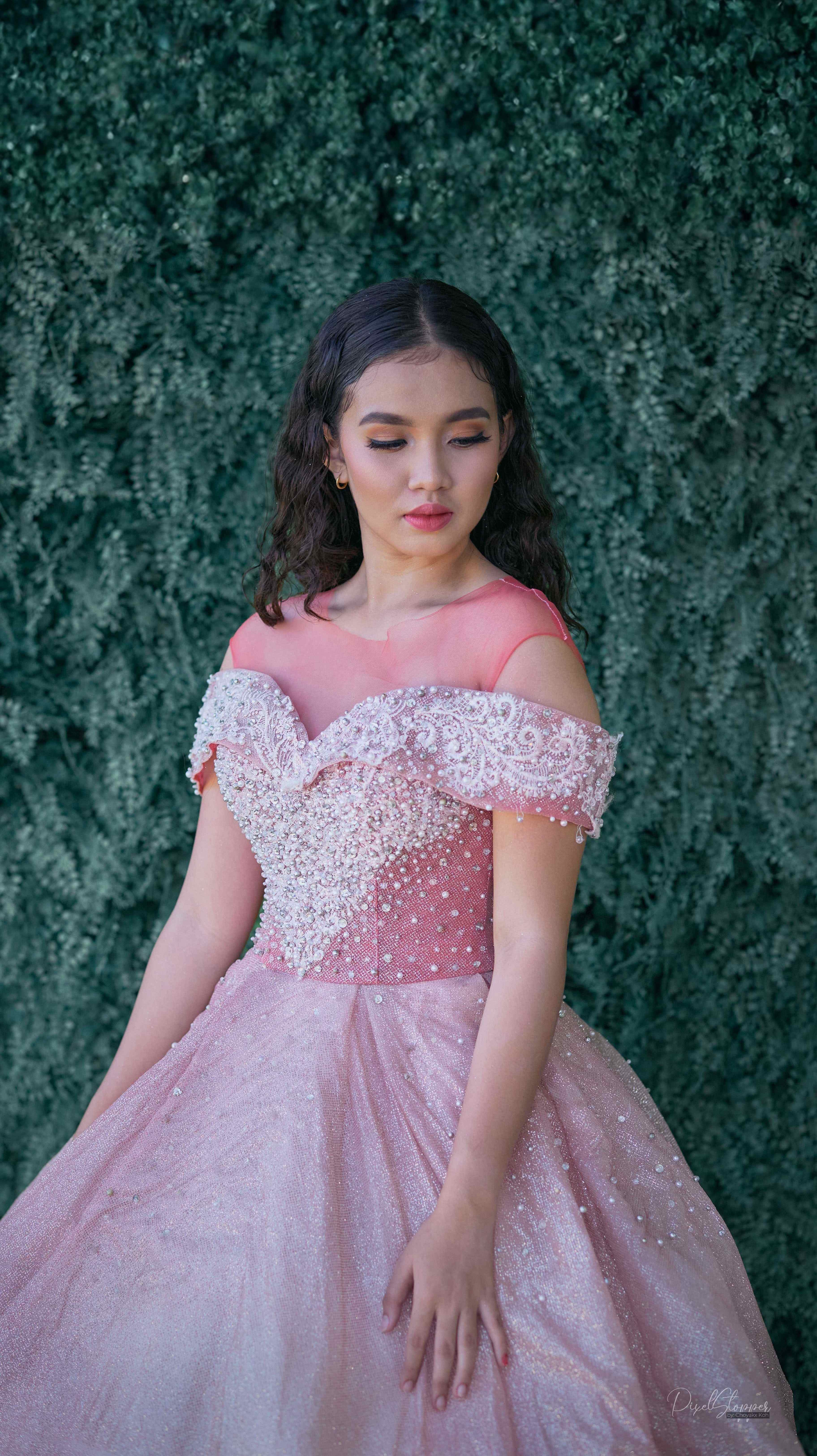 Mia Kirsten opening center